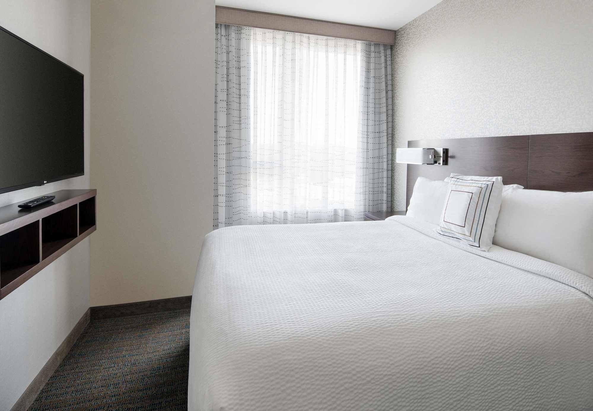 Residence Inn By Marriott Boston Watertown Bagian luar foto