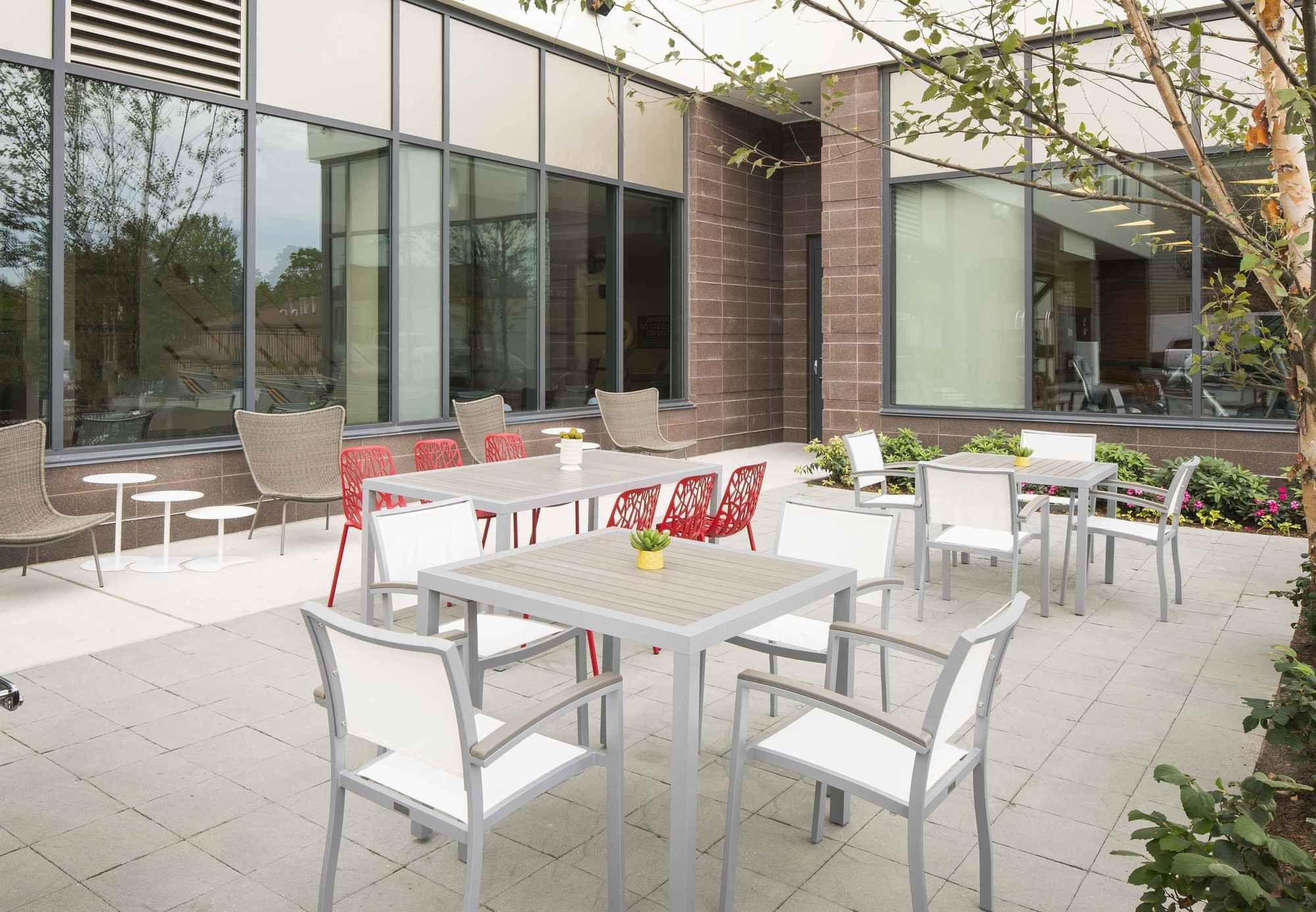 Residence Inn By Marriott Boston Watertown Bagian luar foto