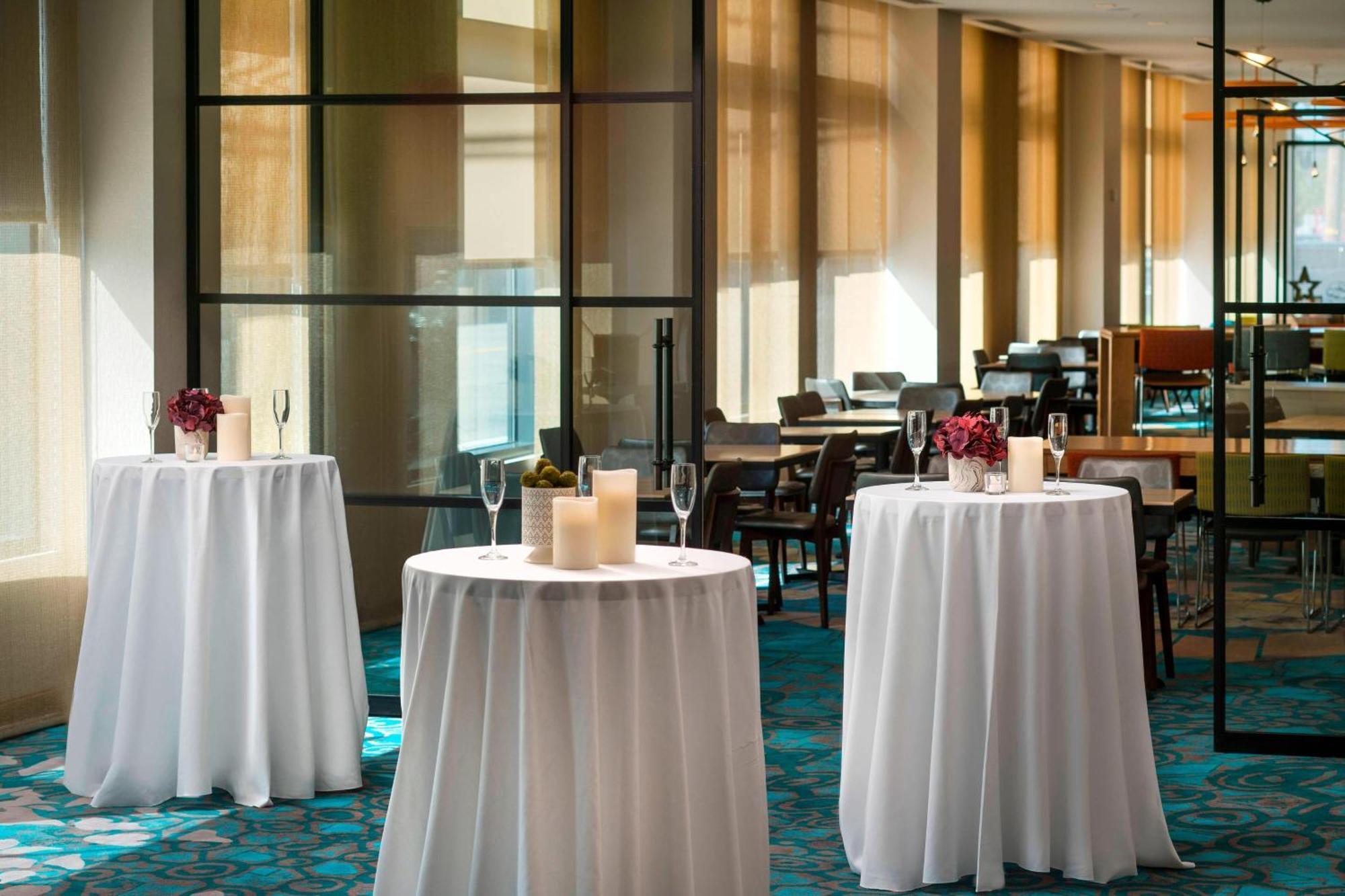 Residence Inn By Marriott Boston Watertown Bagian luar foto
