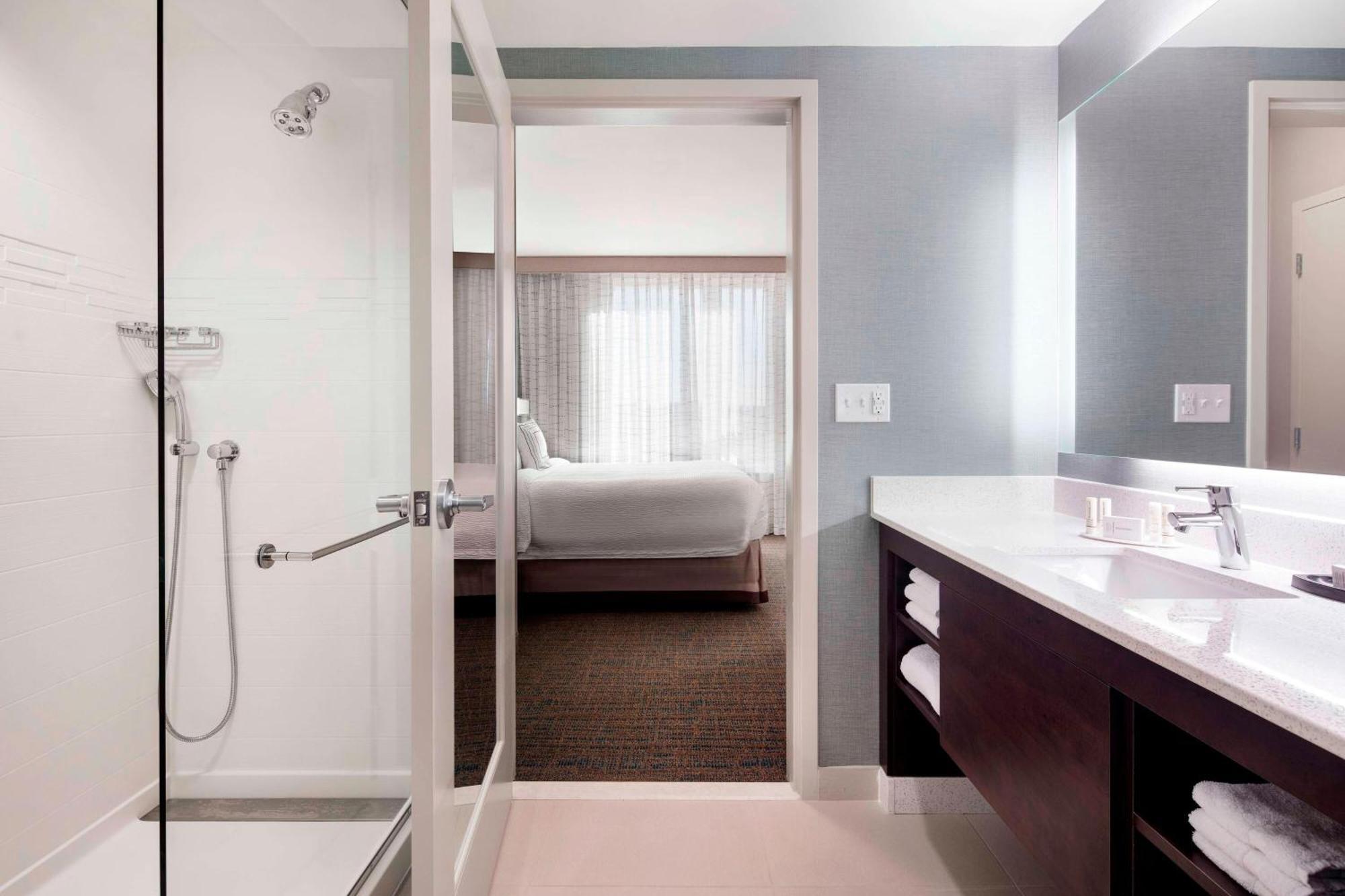 Residence Inn By Marriott Boston Watertown Bagian luar foto