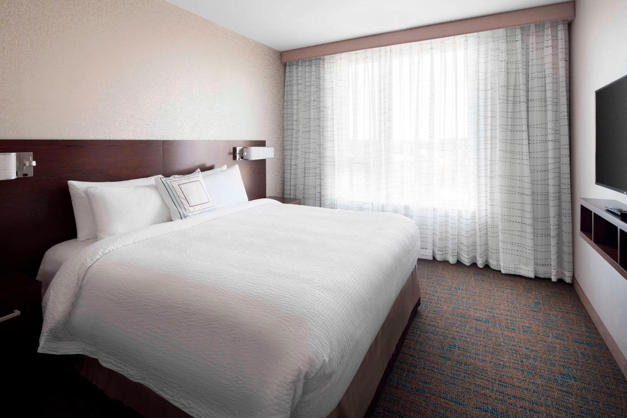 Residence Inn By Marriott Boston Watertown Bagian luar foto