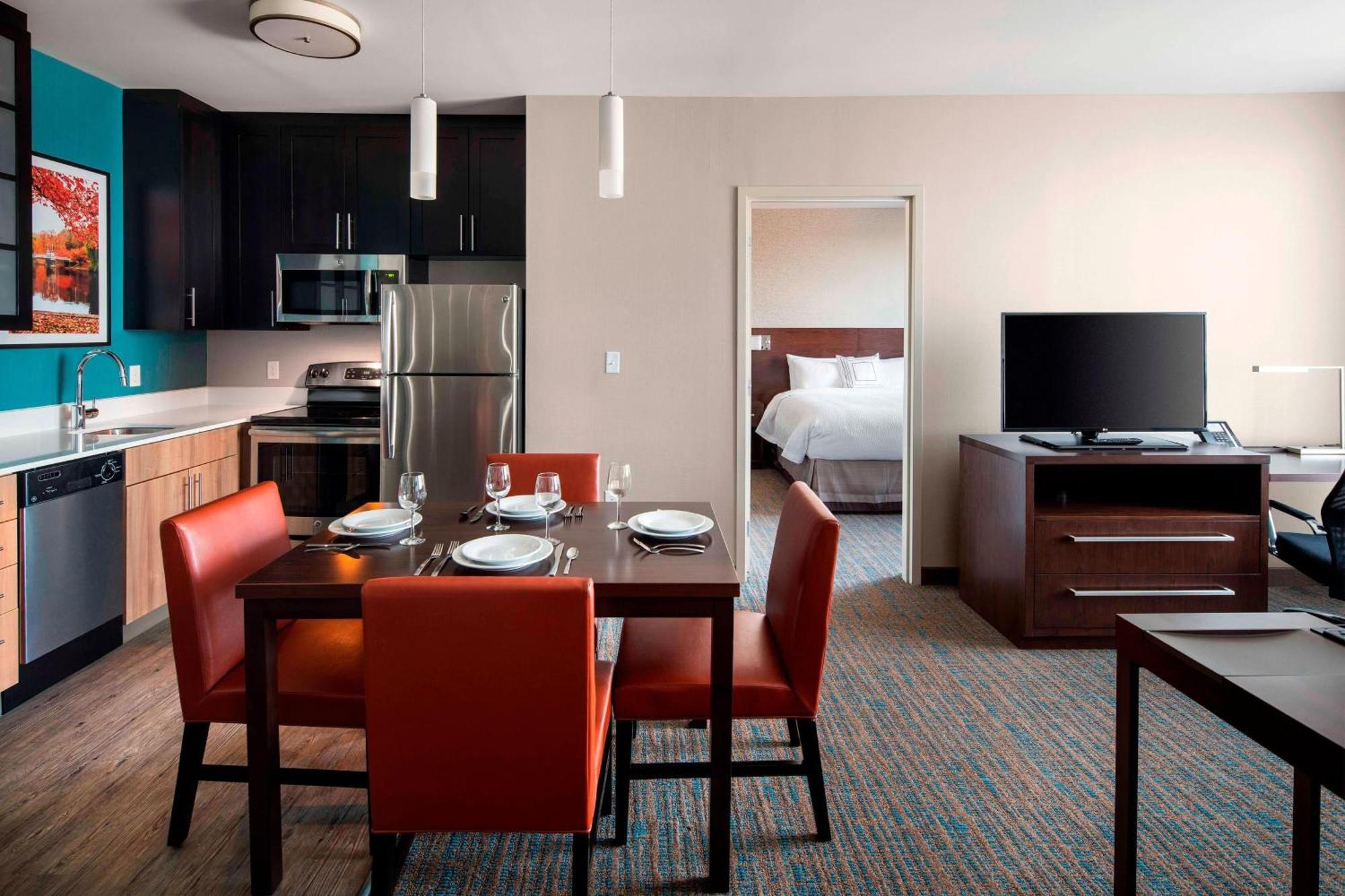 Residence Inn By Marriott Boston Watertown Bagian luar foto
