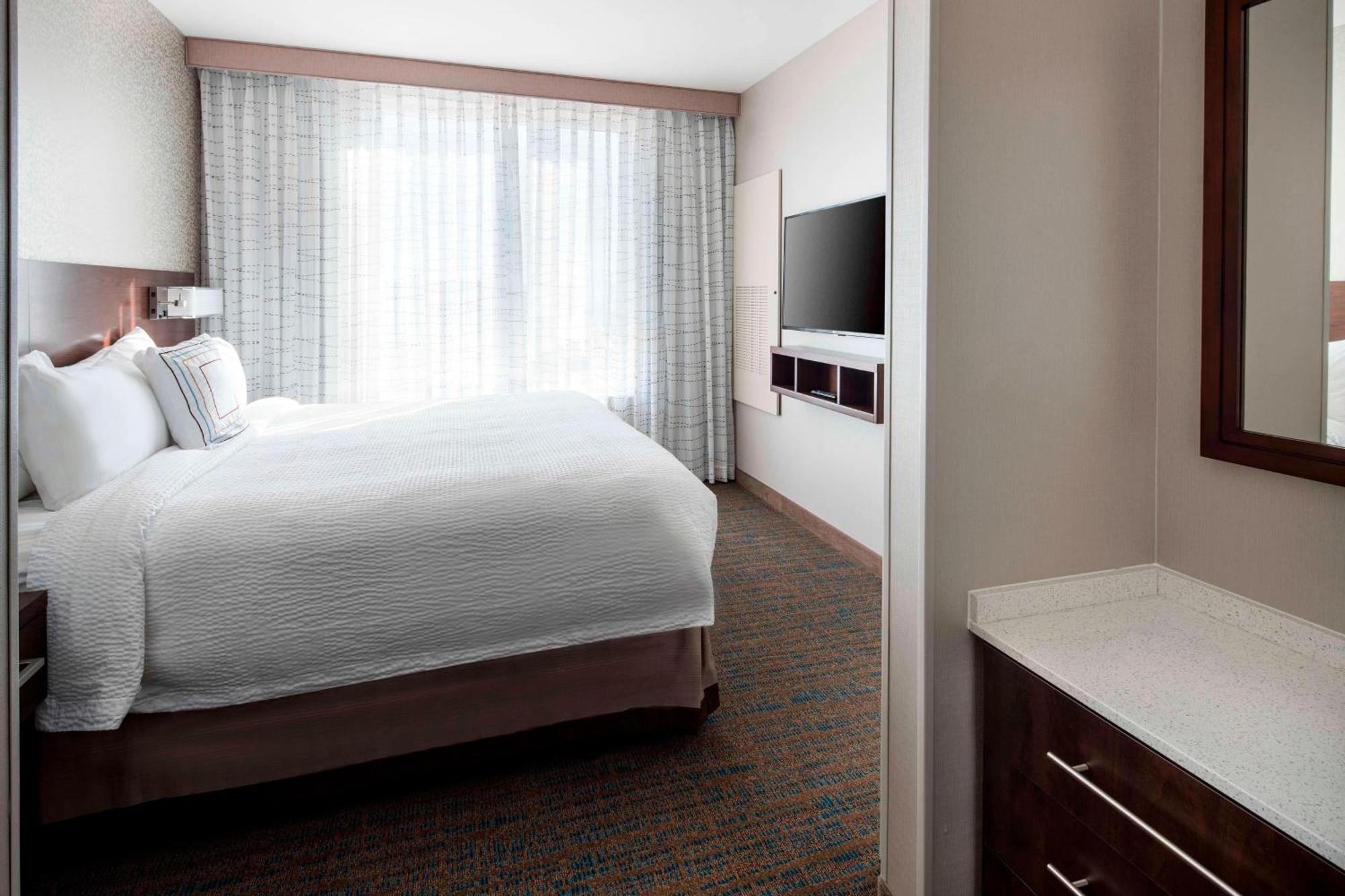 Residence Inn By Marriott Boston Watertown Bagian luar foto