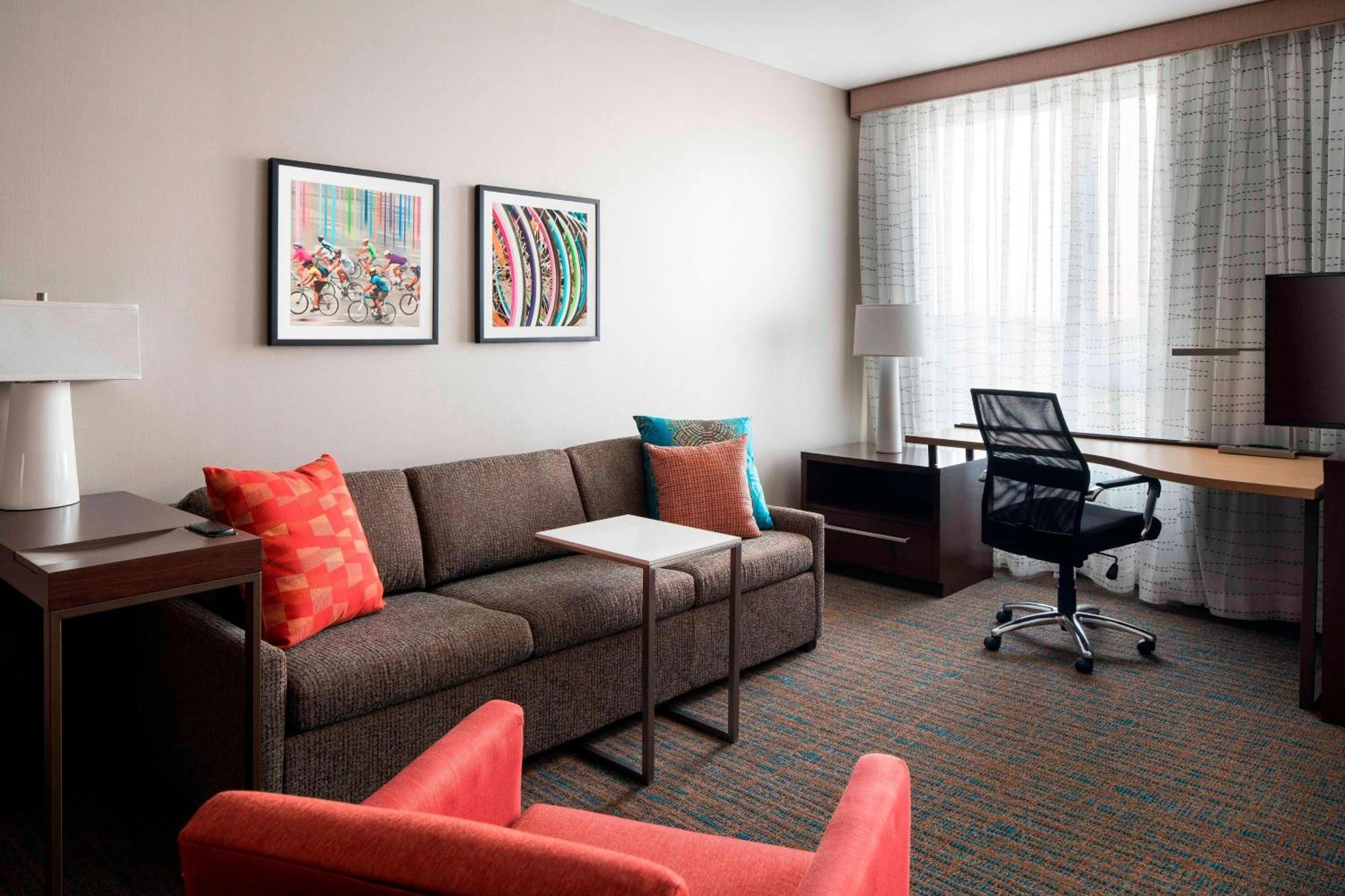 Residence Inn By Marriott Boston Watertown Bagian luar foto